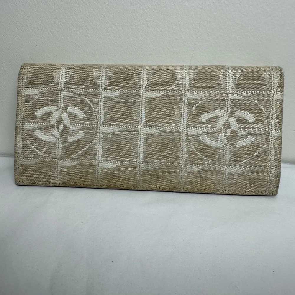 CHANEL Vintage Travel Line Long Wallet